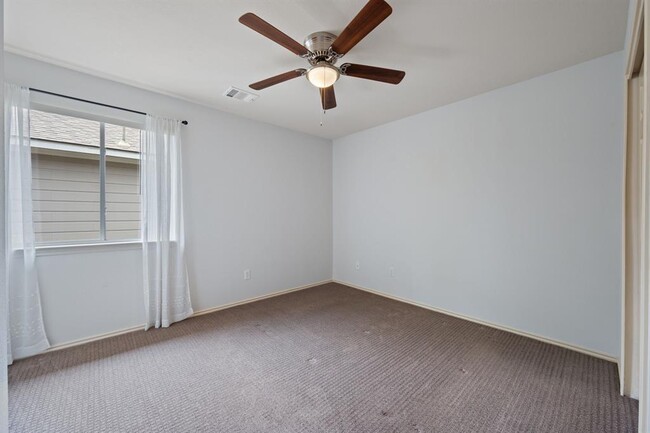 Building Photo - 2114 Campfield Pkwy