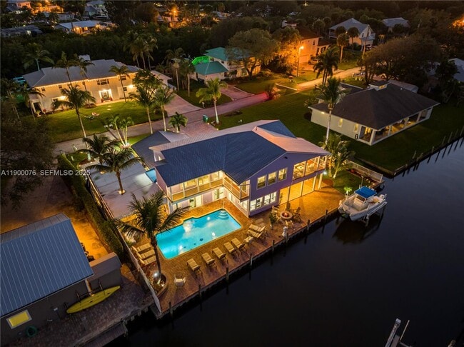 Building Photo - 474 Peninsula Dr