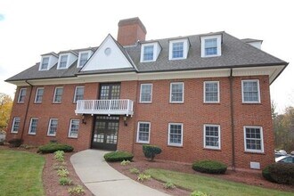 Building Photo - 132 Tyngsboro Rd