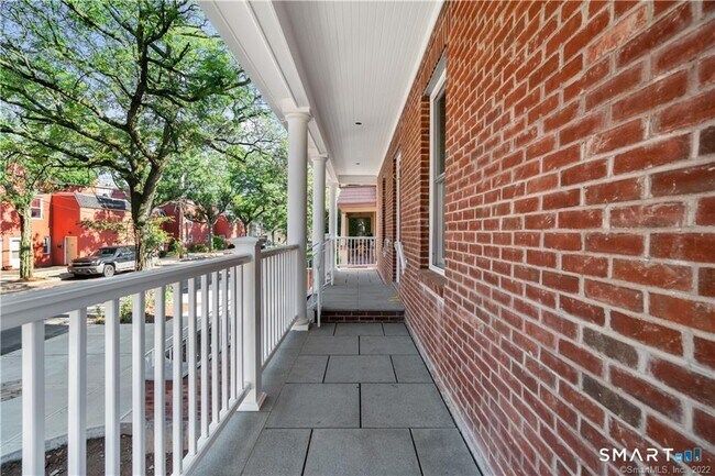 Building Photo - 109 Olive St