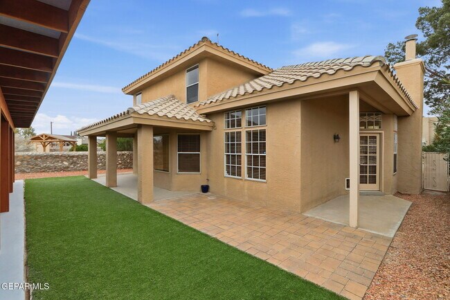 Building Photo - 1117 W Bend Ln