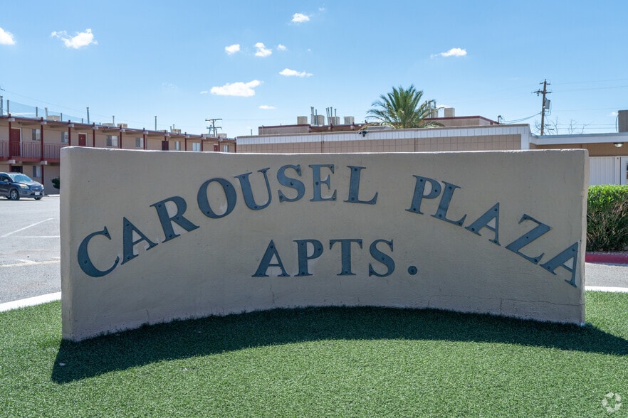 Primary Photo - Carousel Plaza Apartments