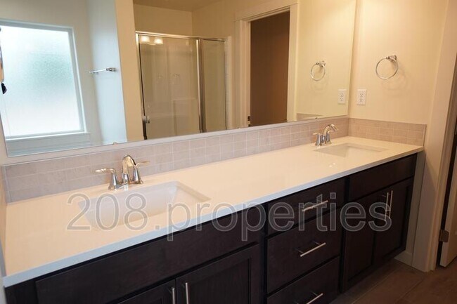 Building Photo - 10236 W Achillea St