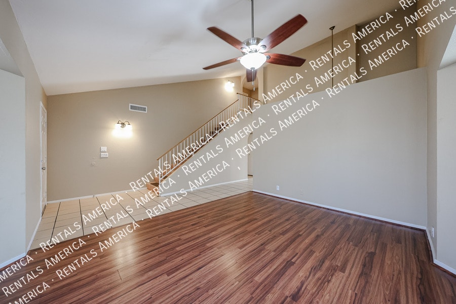 Building Photo - 6631 N 84th Dr