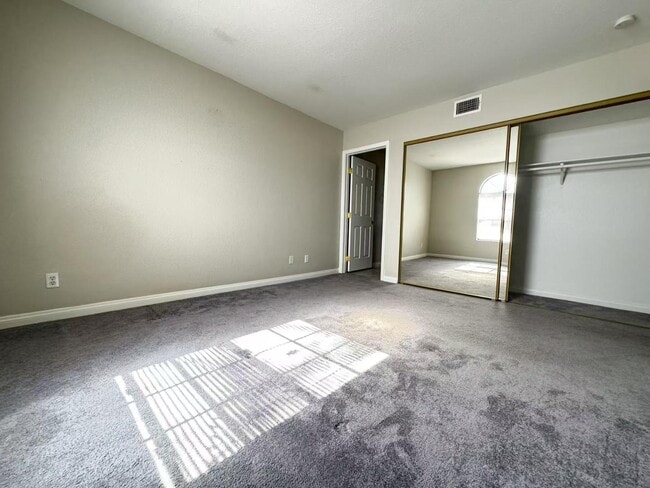 Building Photo - 2987 Juniper Hills Blvd