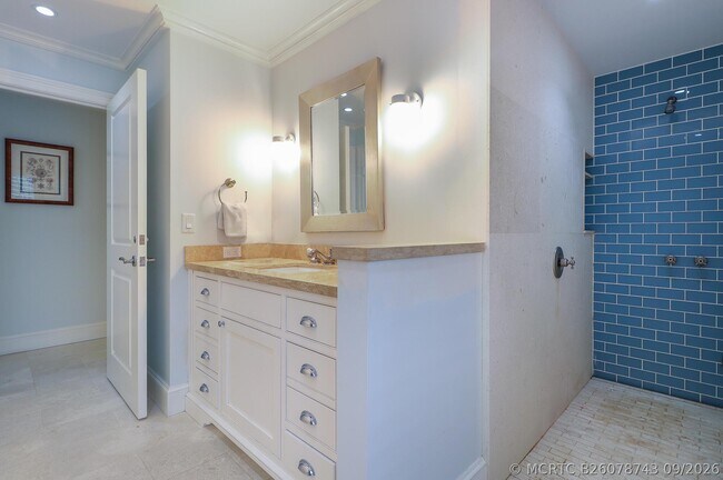 Building Photo - 16672 78th Dr N