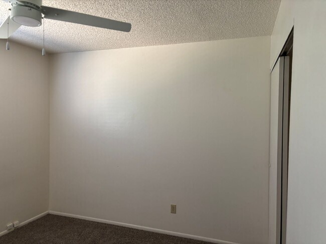 Building Photo - 2665 Scholl Dr
