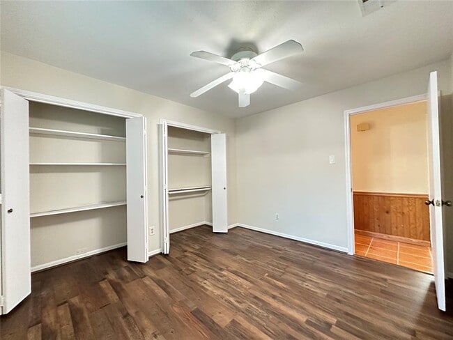 Building Photo - 9210 Meaux Dr