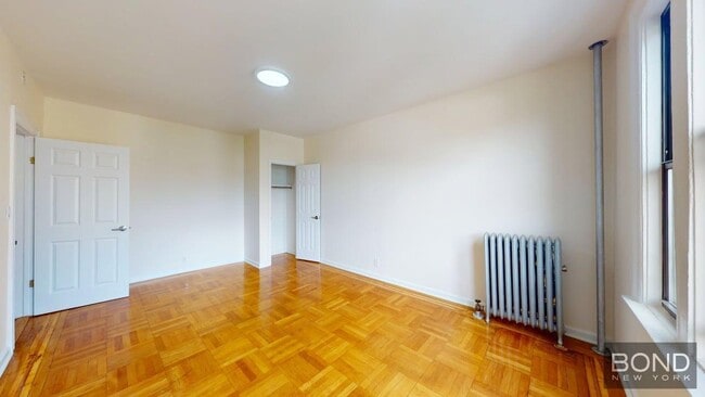 Building Photo - 620 W 171st St