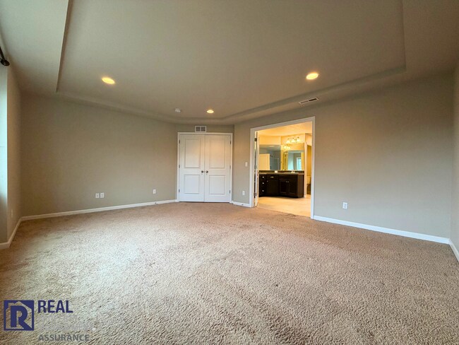 Building Photo - 15584 SW Thrush Ln