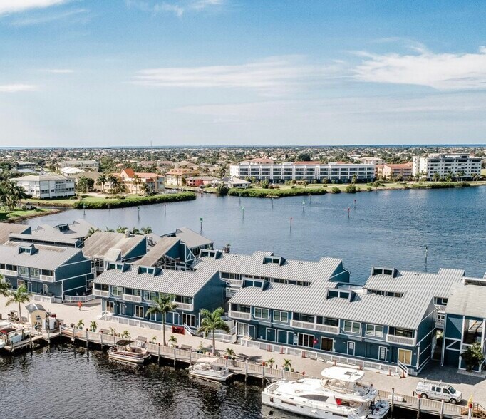 Building Photo - 19505 Quesada Ave