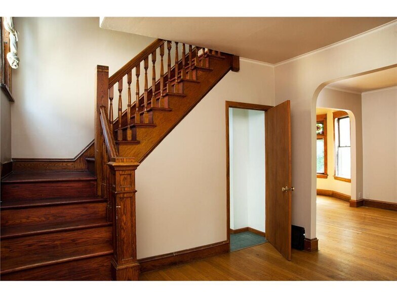 Building Photo - 1689 Marshall Ave
