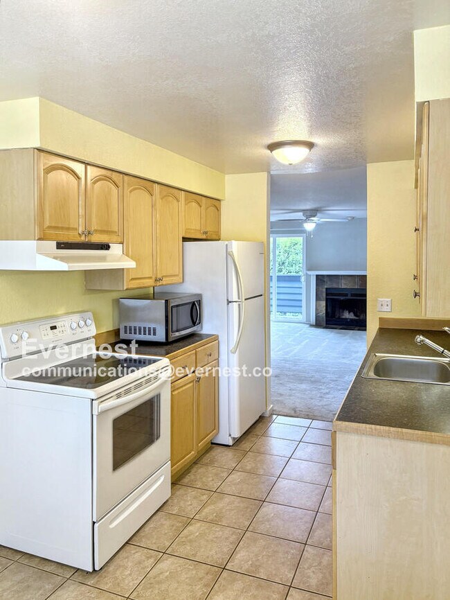 Primary Photo - 332 Healy Ave S