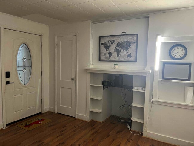 Building Photo - 315 Fetzner Rd