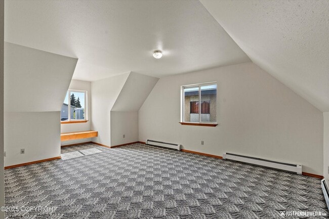 Building Photo - 437 E 14th Ave