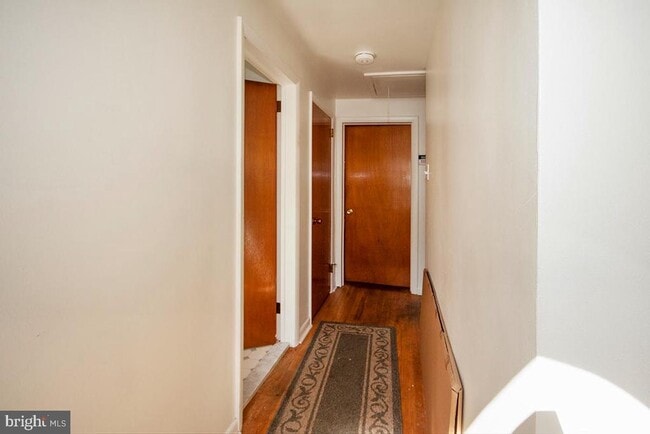 Building Photo - 316 Swarthmore Rd