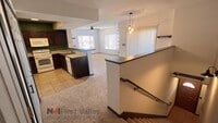 Building Photo - 1 Bedroom, 1 Bath with a Single Car Garage...