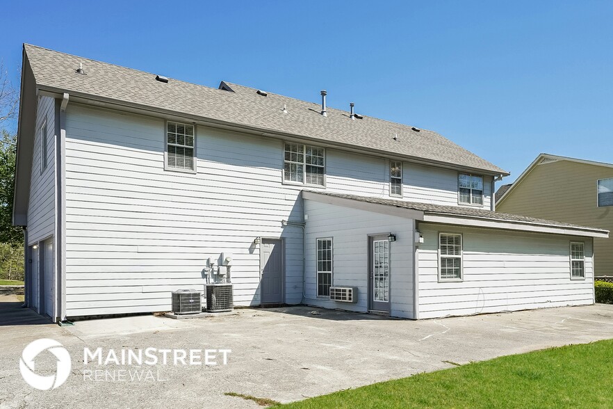 Building Photo - 6127 Hidden Brook Dr