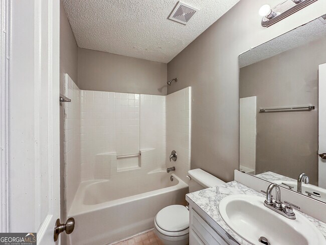 Building Photo - 11084 Knotty Pine Pl