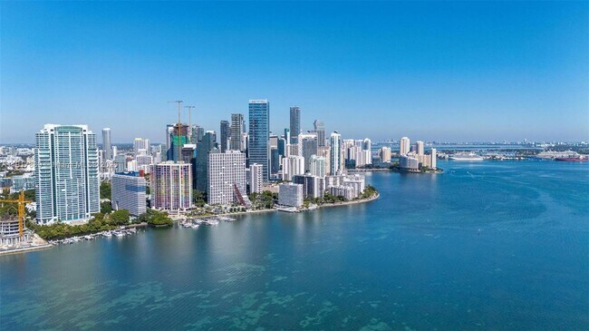 Building Photo - 1541 Brickell Ave