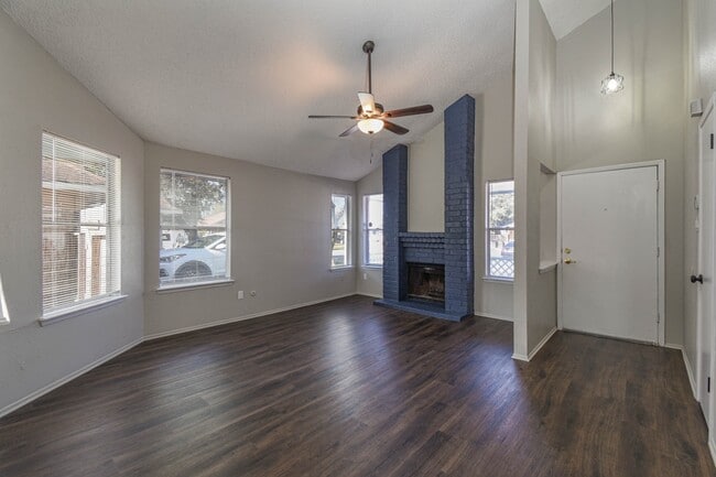 Building Photo - 3106 Raccoon Run