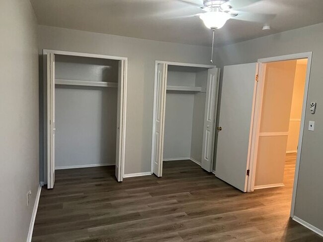 Building Photo - Walking distance to Downtown Birmingham!