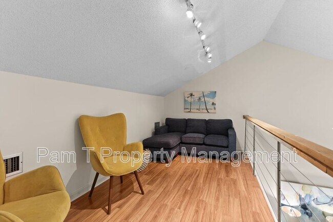 Building Photo - 522 Oemler Loop