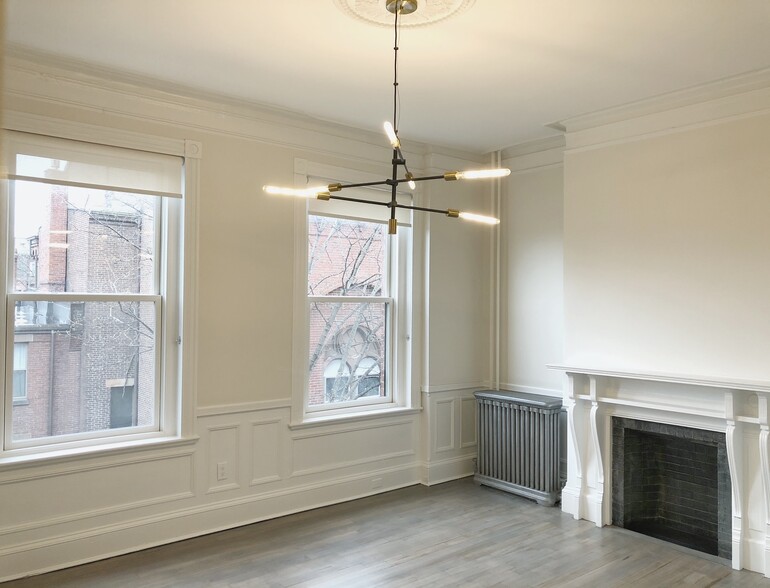Building Photo - 1411 Washington St