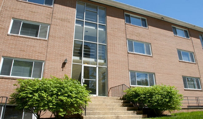 Building Photo - 1621 N Ode St