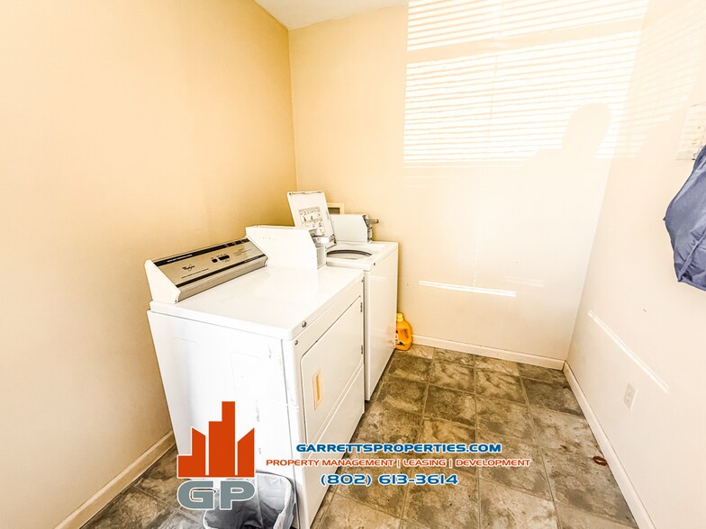 Building Photo - 53 Bass Ln