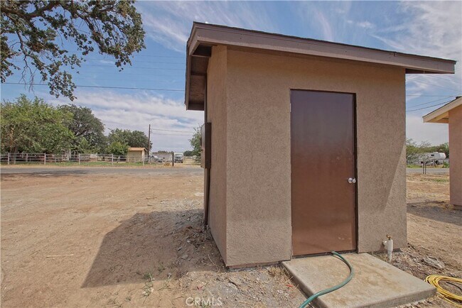 Building Photo - 8435 Buena Vista Ave