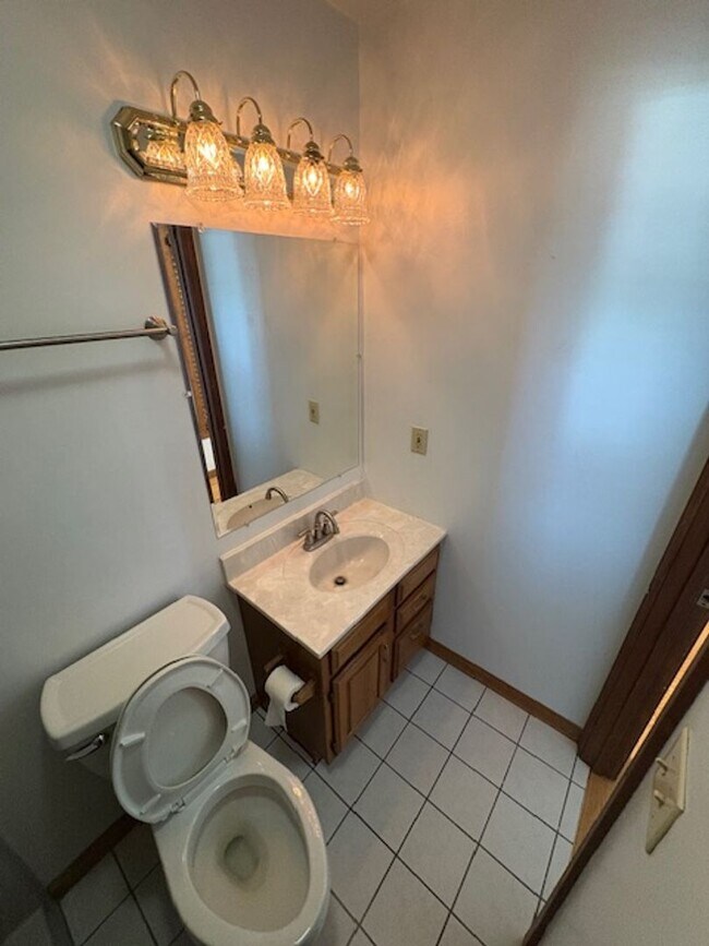 Building Photo - Beautiful Home in Peoria just off of Unive...