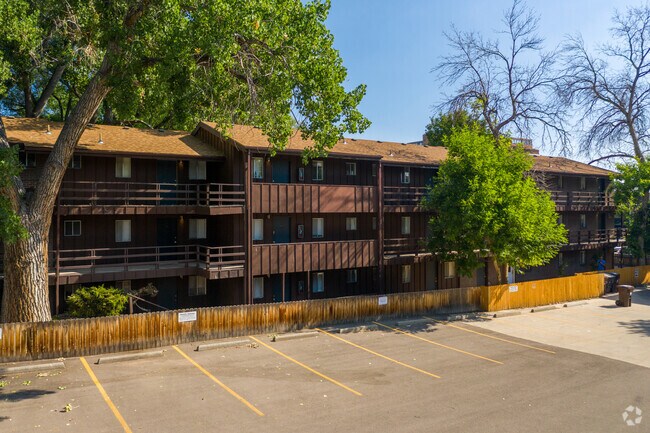 Building Photo - The Cove