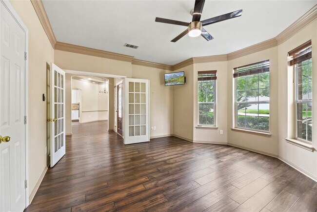 Building Photo - 203 Jewel Park Ln
