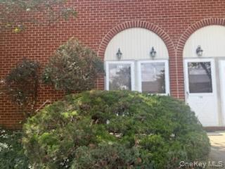 Building Photo - 139 Grove Ave