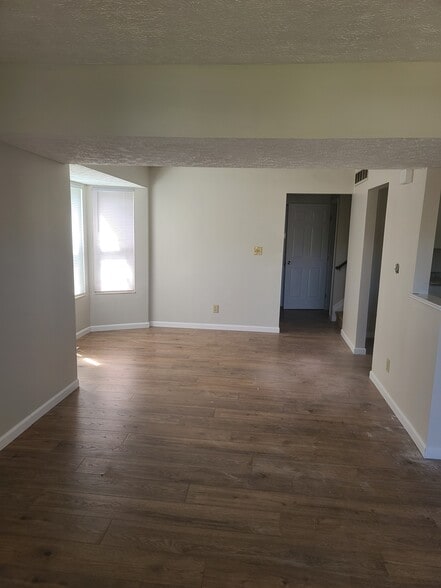 Building Photo - 1774 Rock Creek Dr