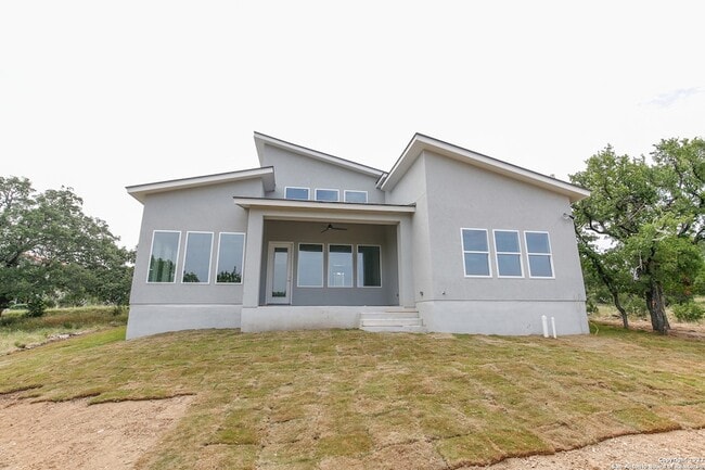 Building Photo - 1314 Clayton Nolen Dr