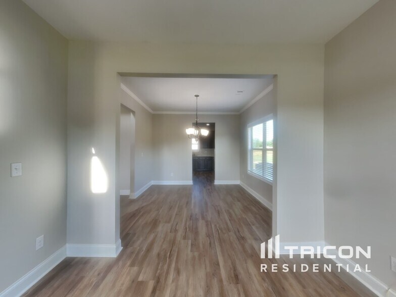 Building Photo - 103 Kennelsman Dr