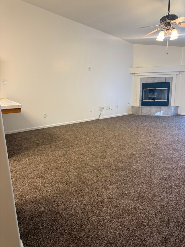 Building Photo - 279 Bighorn Meadow Dr