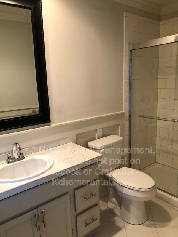 Building Photo - 8234 Main St