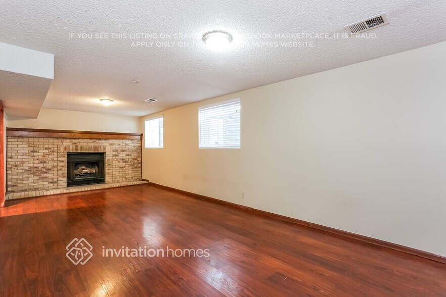 Building Photo - 4490 S Ceylon Way