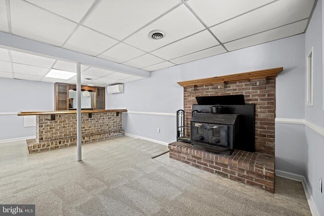 Building Photo - 2402 Raintree Ave