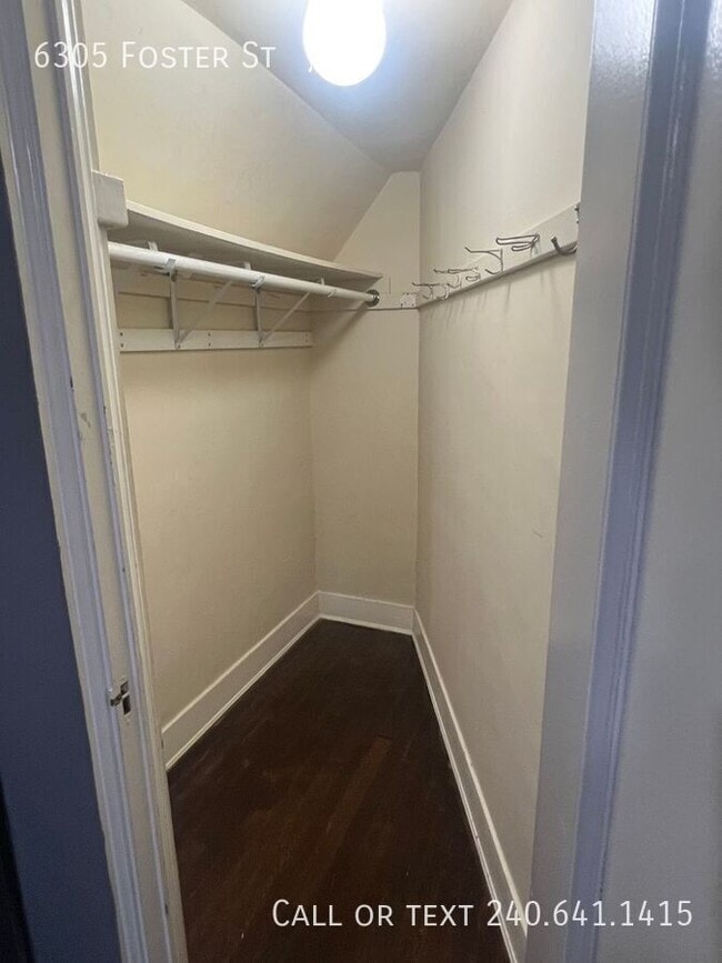 Building Photo - 6305 Foster St