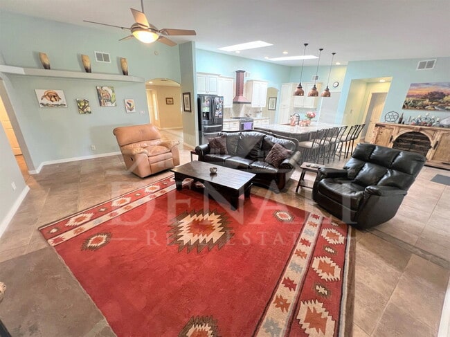 Building Photo - 3122 E Monterosa St