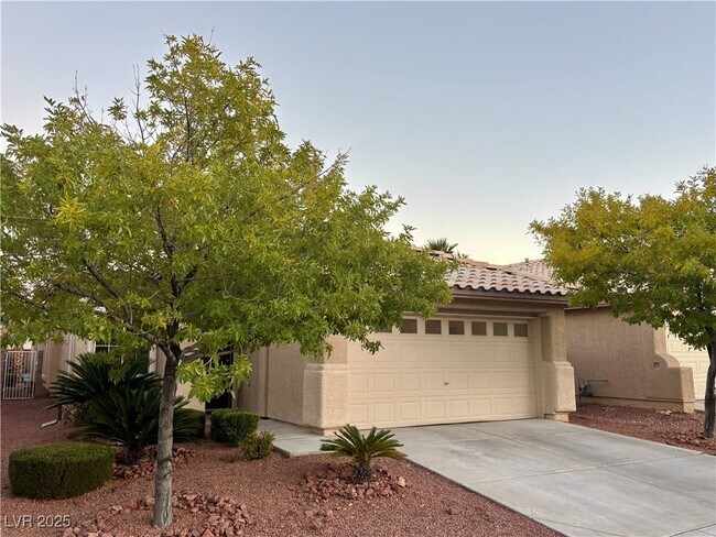 Building Photo - 1020 Windhook St