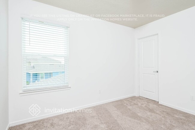 Building Photo - 1907 Tohoqua Blvd