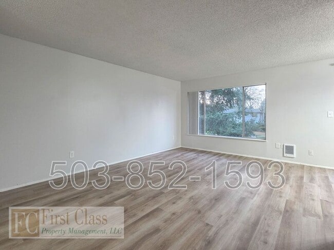 Building Photo - 1380 NE 186th Ave