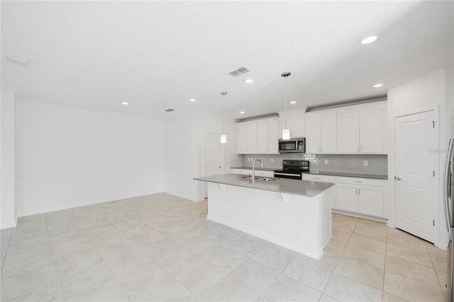Building Photo - 2910 Black Birch Dr