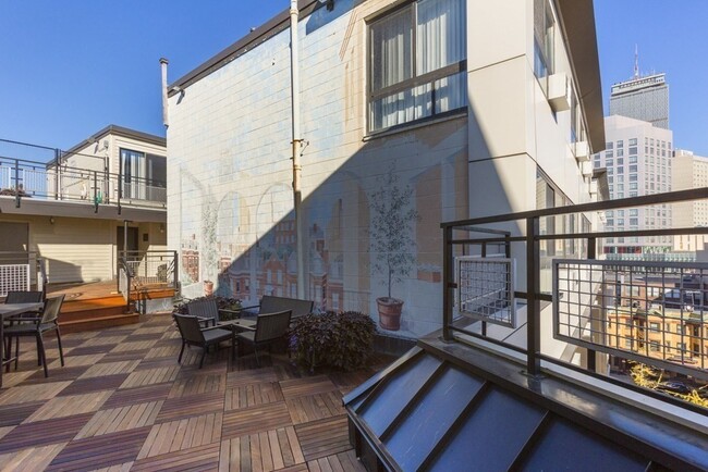Building Photo - 12 Stoneholm St