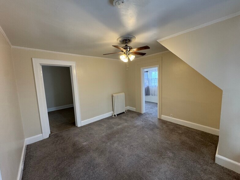 Building Photo - 138 Hemlock St